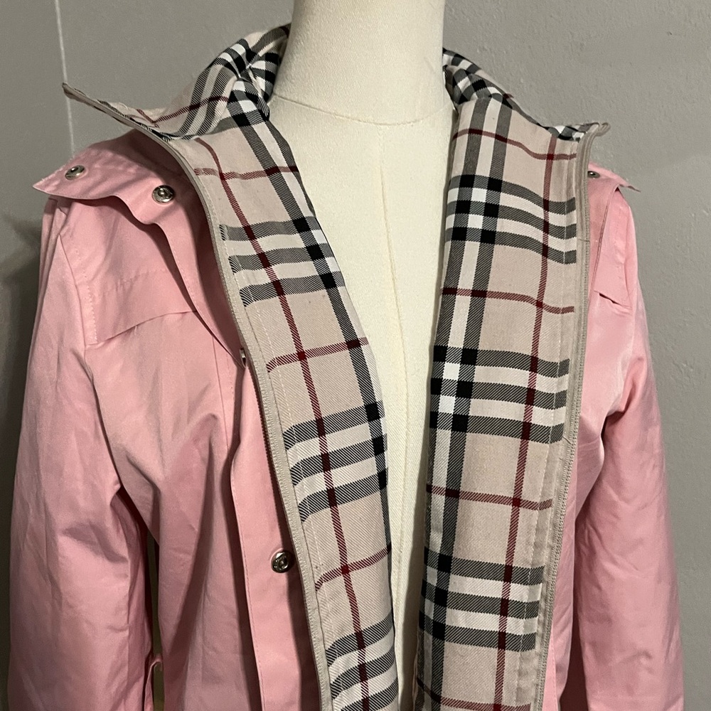 Burberry Pink Trench Coat with Check Lining - Picture 3 of 8